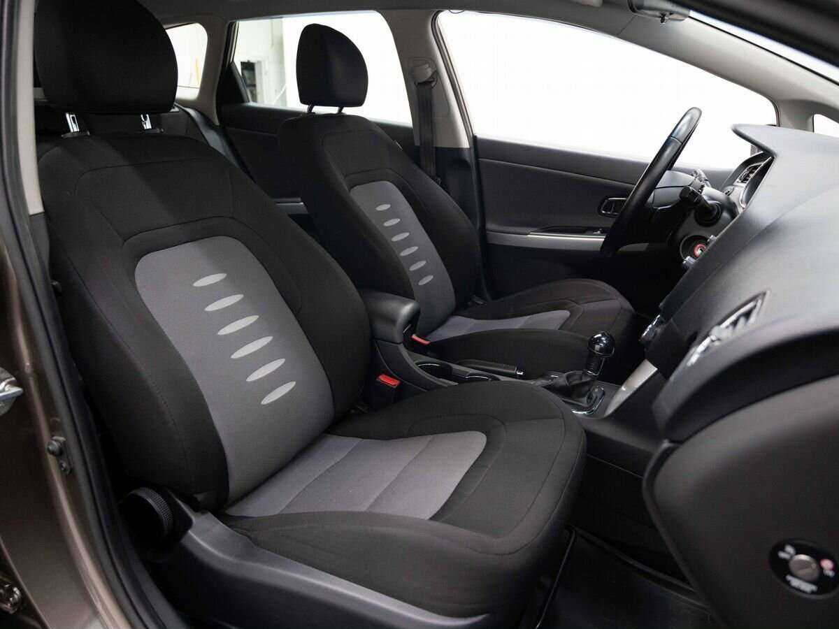 Купить Kia Ceed, 2014, 141 000 км, фото №12