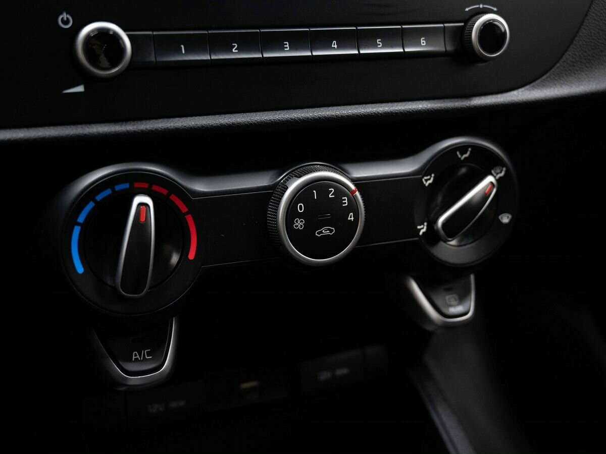 Купить Kia Rio, 2022, 90 000 км, фото №20