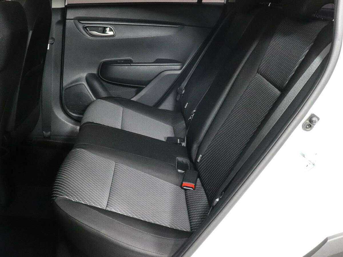 Купить Kia Rio X-Line, 2018, 87 000 км, фото №8