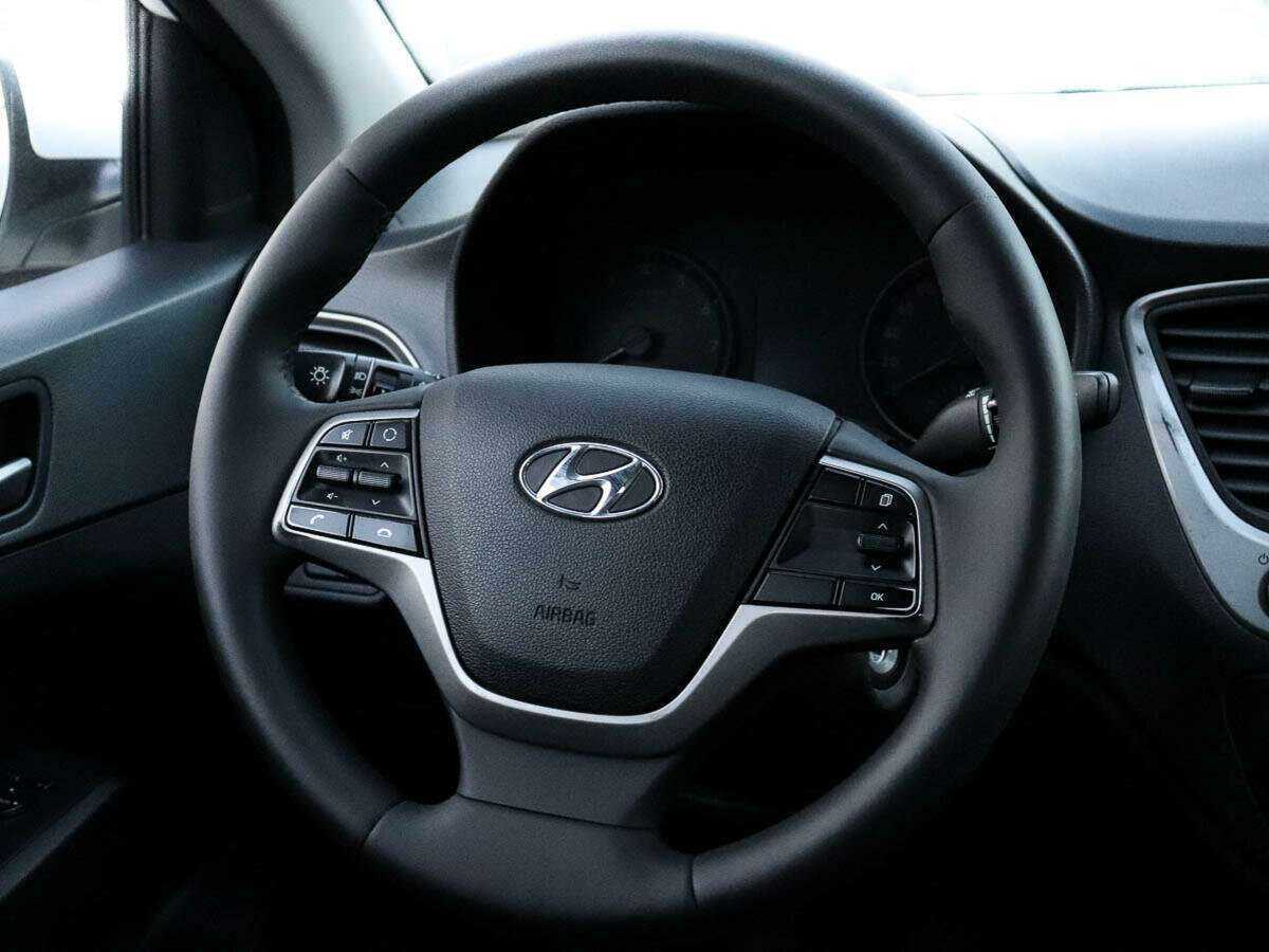 Купить Hyundai Solaris, 2018, 265 648 км, фото №12