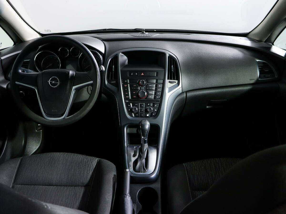 Купить Opel Astra, 2012, 117 000 км, фото №11