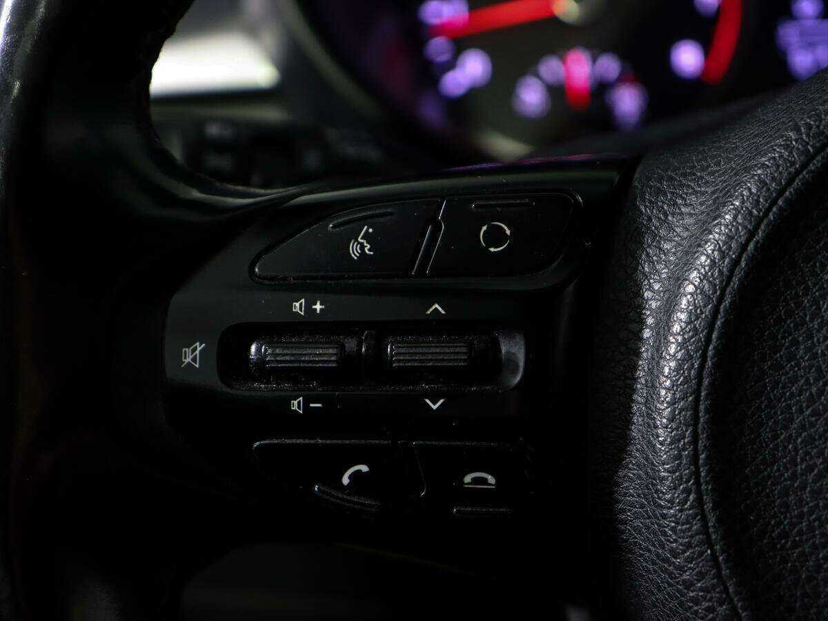 Купить Kia Rio X-Line, 2018, 105 349 км, фото №16