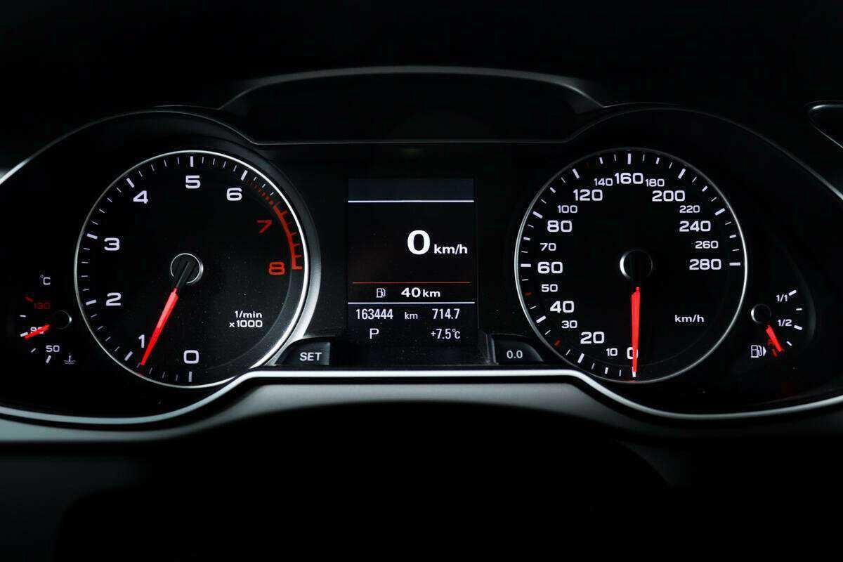 Купить Audi A4, 2013, 163 443 км, фото №8