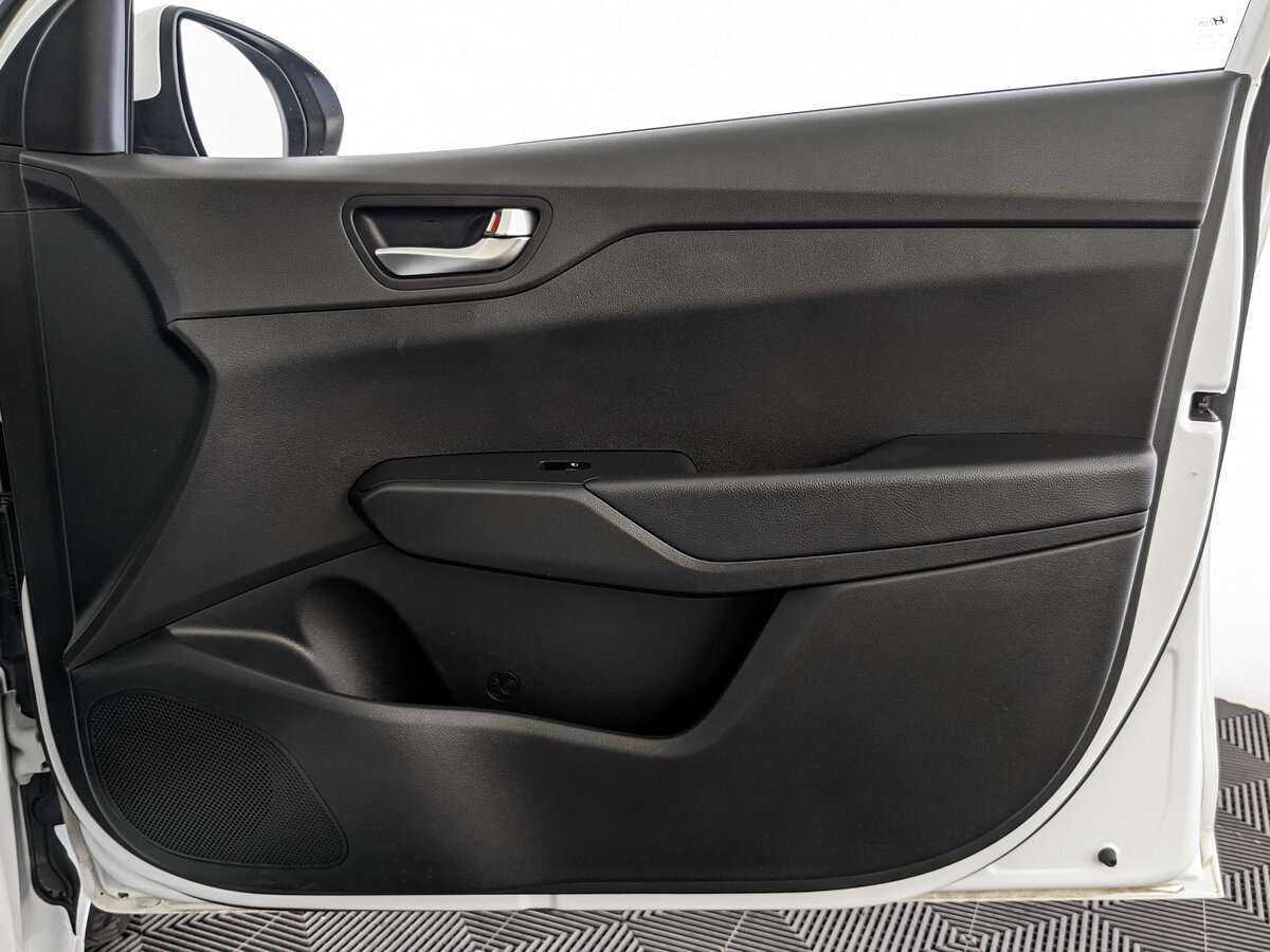 Купить Hyundai Solaris, 2020, 68 660 км, фото №25