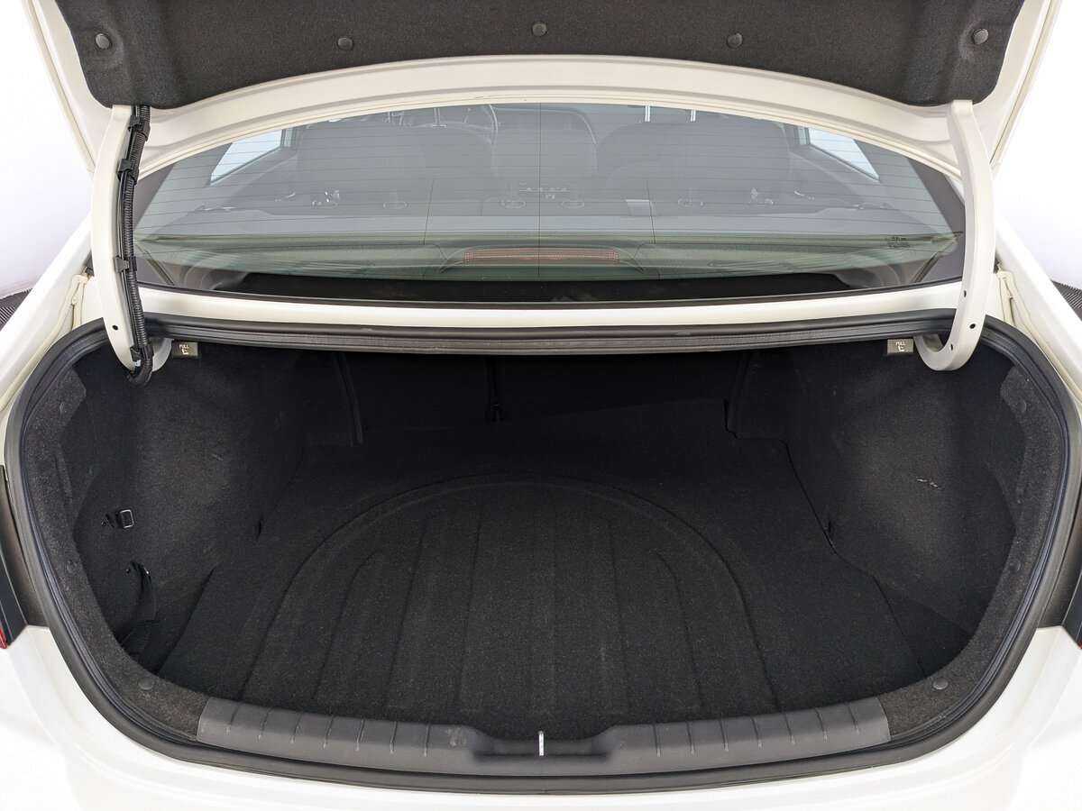 Купить Hyundai Elantra, 2020, 68 111 км, фото №10