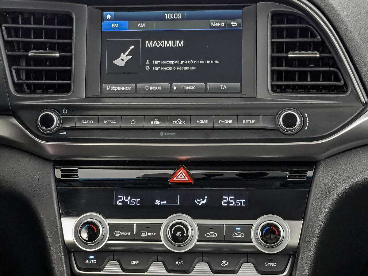 Купить Hyundai Elantra, 2020, 68 111 км, фото №17