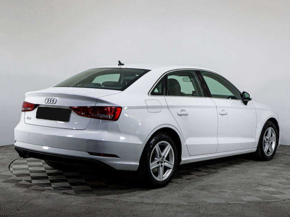Купить Audi A3, 2019, 130 123 км, фото №4