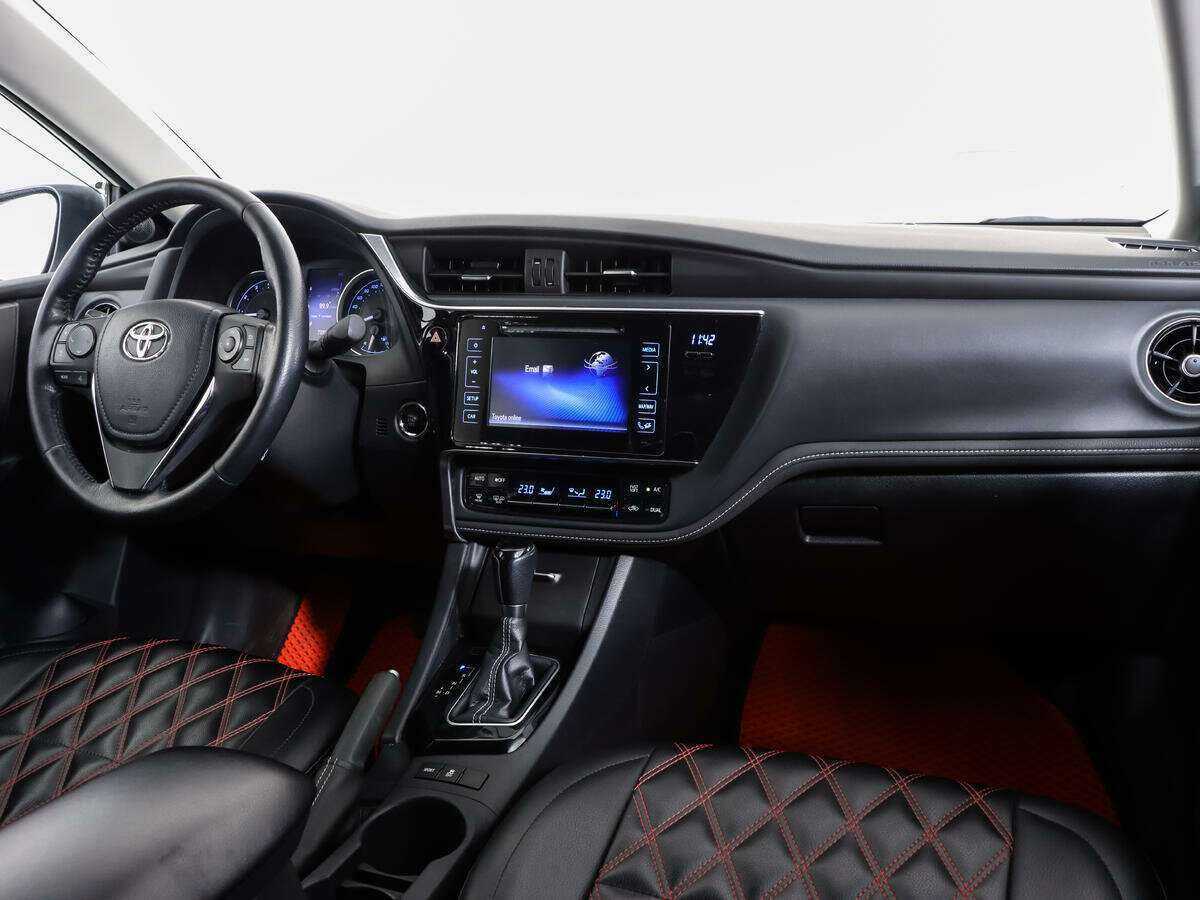 Купить Toyota Corolla, 2018, 73 300 км, фото №9
