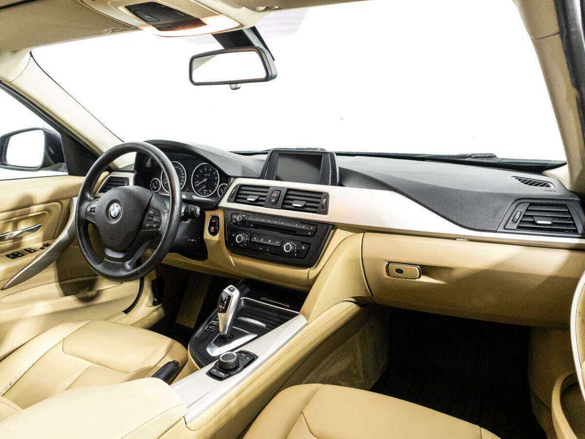 Купить BMW 3 серии 320i, 2014, 215 678 км, фото №9