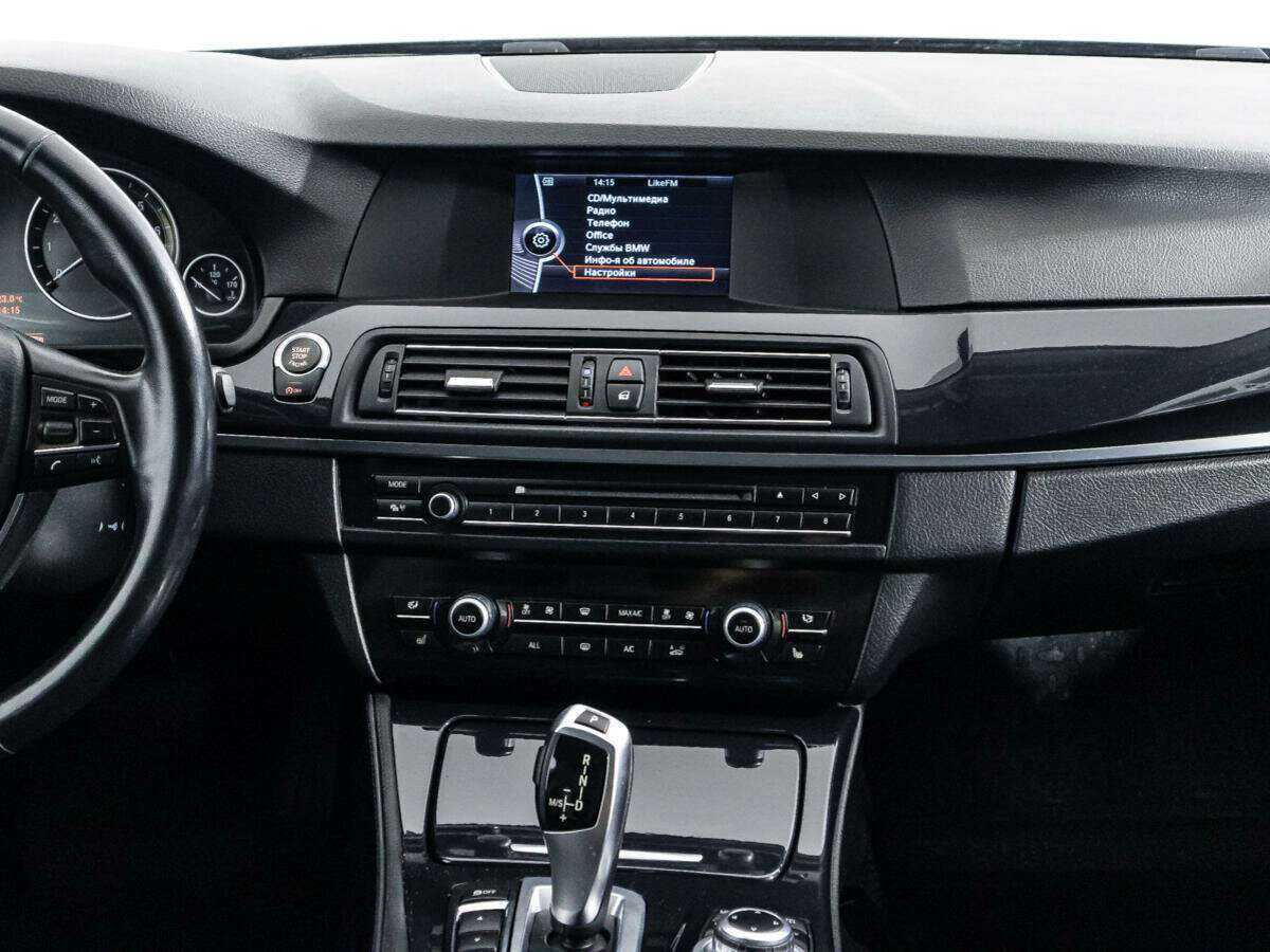 Купить BMW 5 серии 528i, 2012, 67 811 км, фото №14