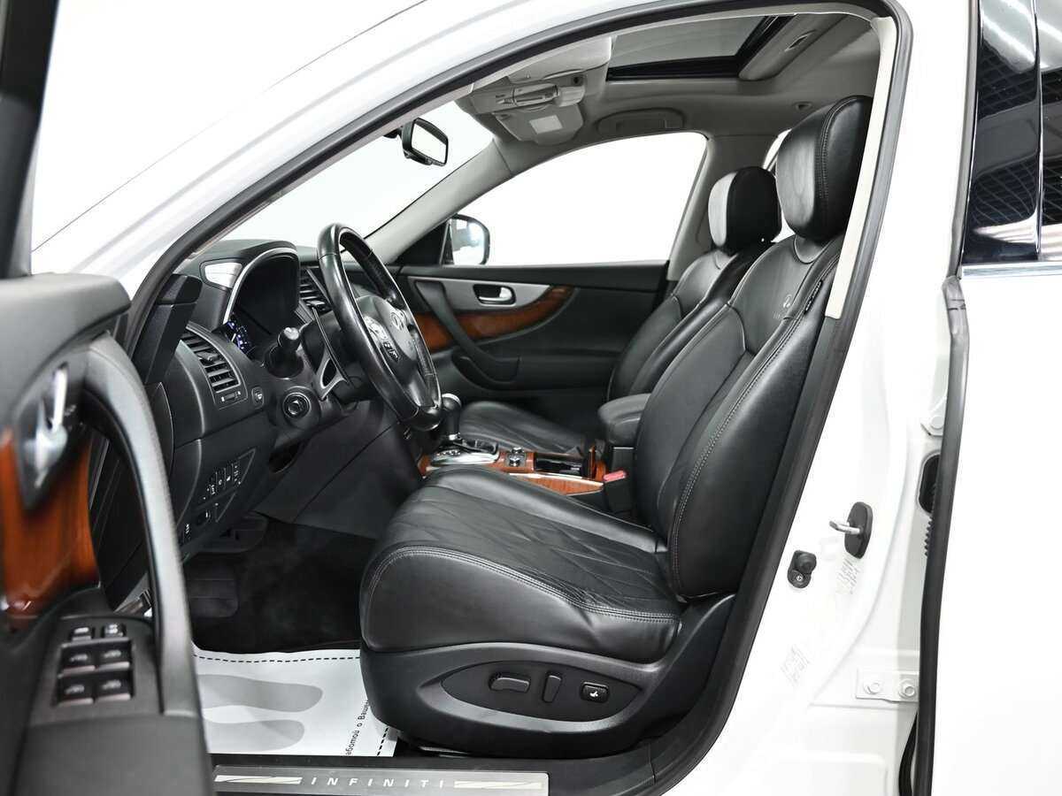 Купить Infiniti FX30d, 2012, 172 000 км, фото №8