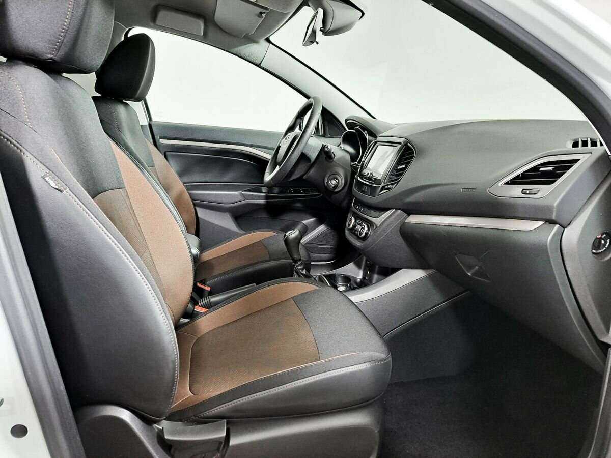 Купить Lada (ВАЗ) Vesta SW, 2018, 139 100 км, фото №9