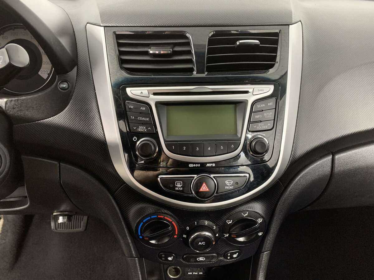 Купить Hyundai Solaris, 2013, 56 055 км, фото №13