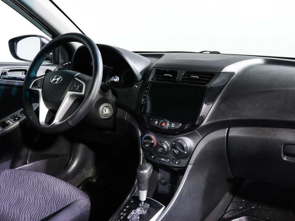Купить Hyundai Solaris, 2012, 134 915 км, фото №9