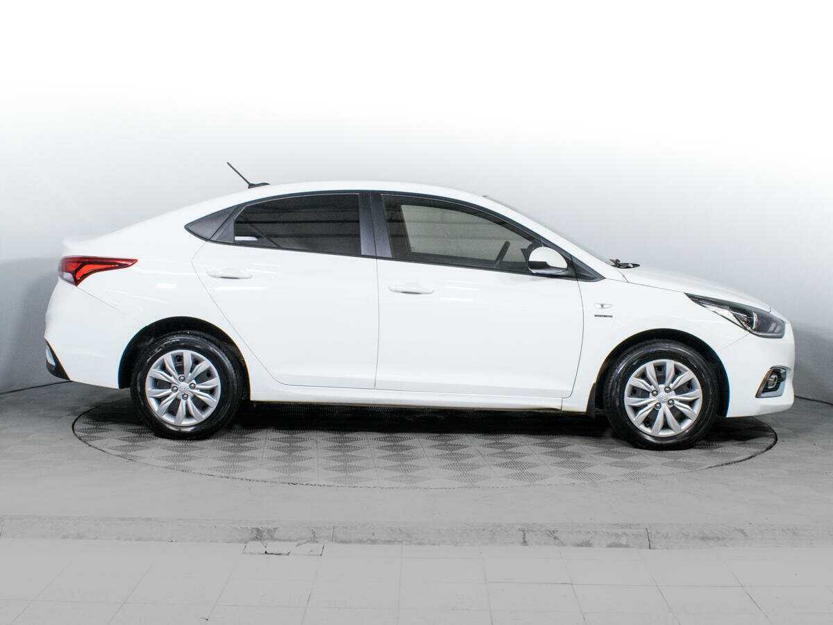 Купить Hyundai Solaris, 2019, 59 035 км, фото №4