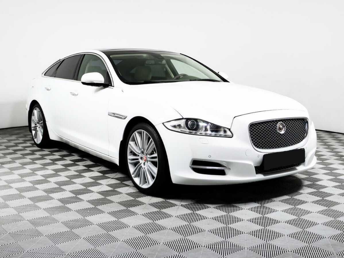 Jaguar XJ