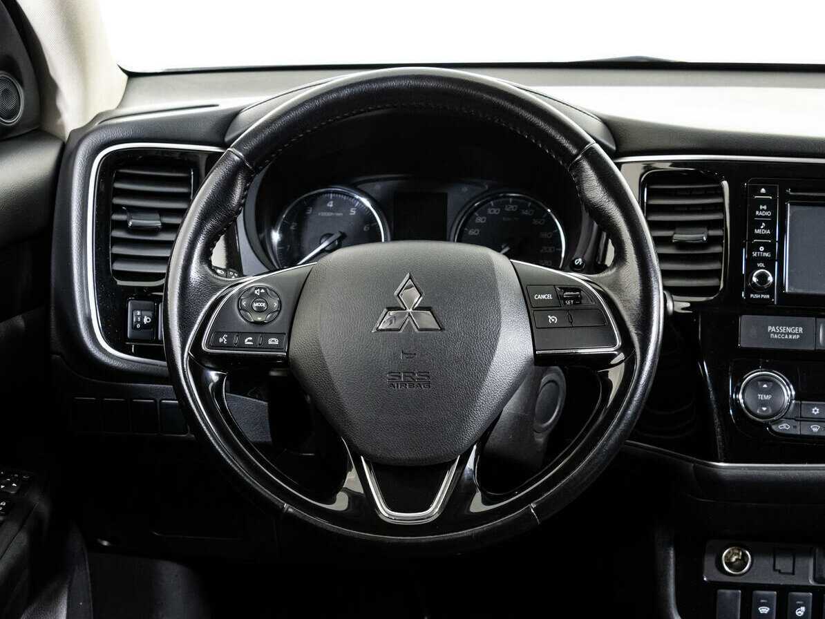 Купить Mitsubishi Outlander, 2017, 140 611 км, фото №12