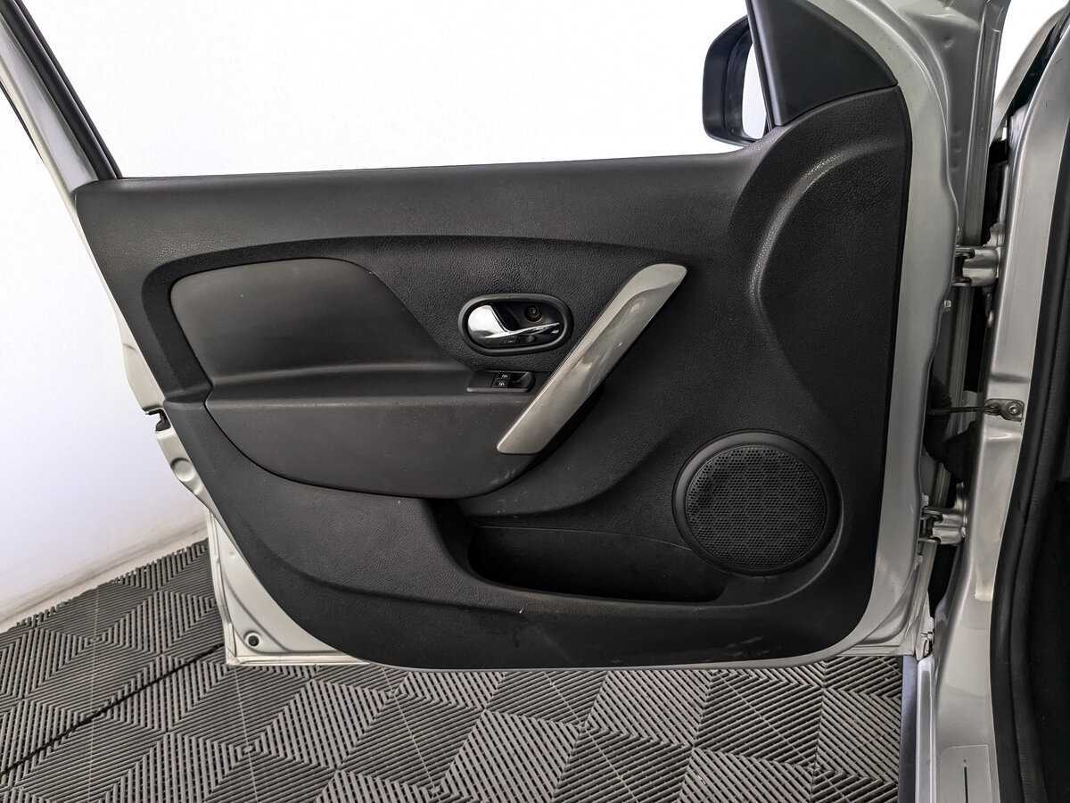 Купить Renault Sandero Stepway, 2019, 47 212 км, фото №15