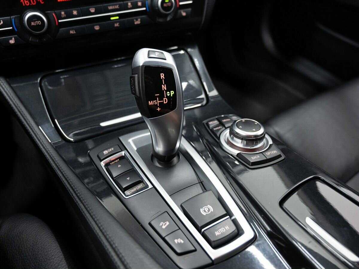 Купить BMW 5 серии 528i xDrive, 2012, 194 204 км, фото №19