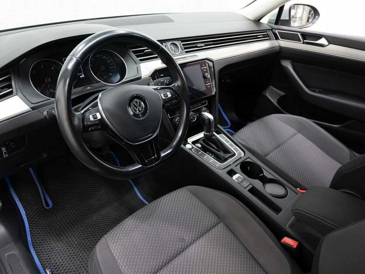 Купить Volkswagen Passat DSG6, 2017, 161 362 км, фото №10