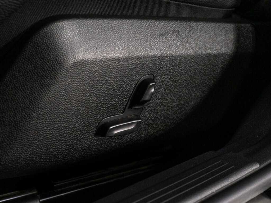 Купить Mercedes-Benz E-Класс 200, 2013, 63 901 км, фото №16