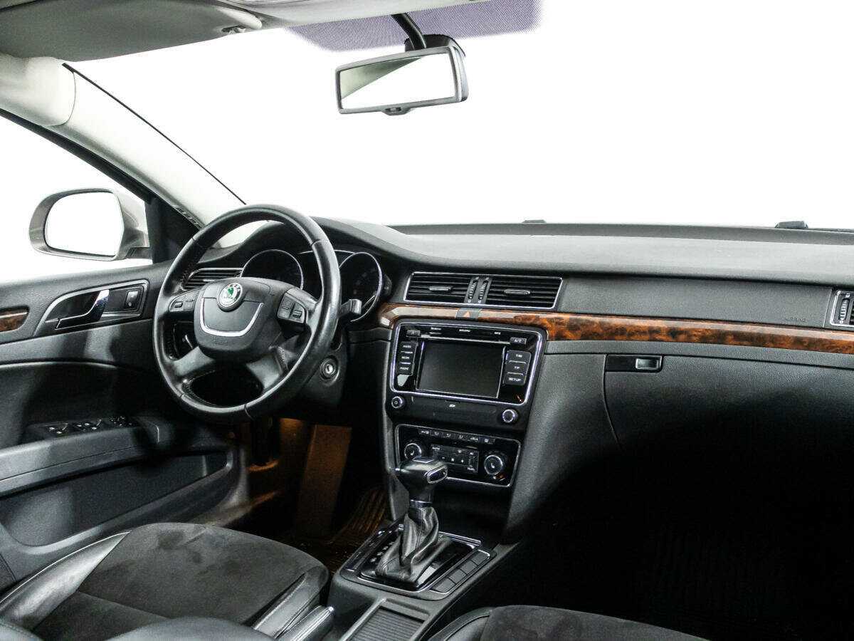 Купить Skoda Superb, 2012, 214 128 км, фото №9