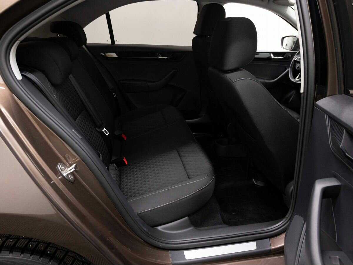 Купить Skoda Rapid, 2018, 98 000 км, фото №12