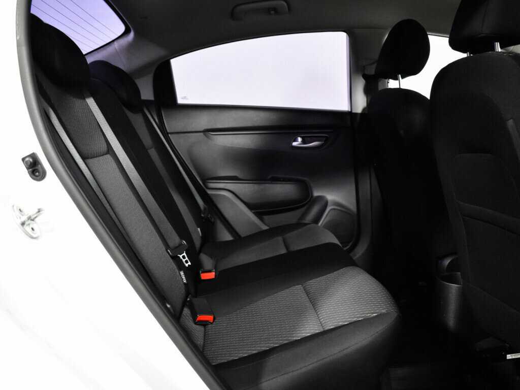 Купить Kia Rio, 2018, 110 000 км, фото №10