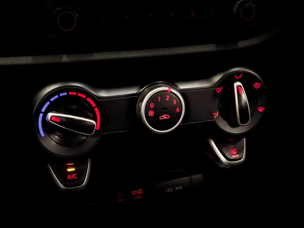 Купить Kia Rio X-Line, 2020, 172 195 км, фото №24