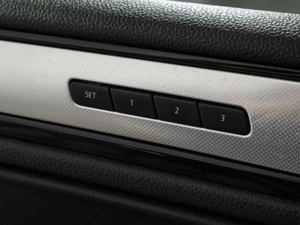 Купить Volkswagen Touareg, 2012, 213 587 км, фото №16