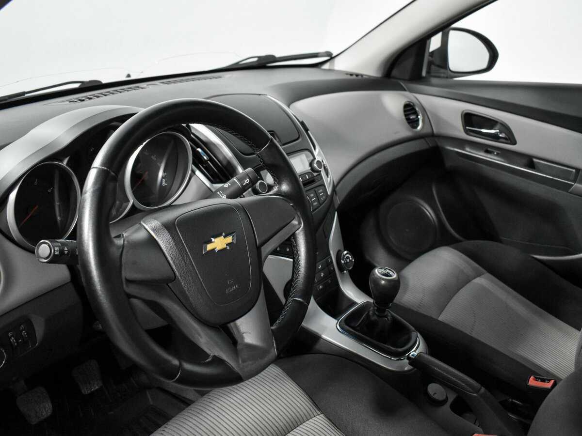 Купить Chevrolet Cruze, 2014, 178 225 км, фото №9