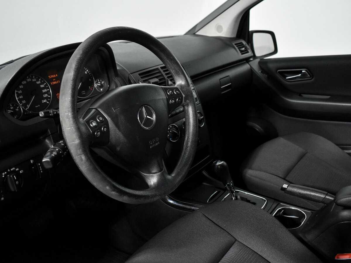 Купить Mercedes-Benz A-Класс 180, 2012, 128 619 км, фото №9