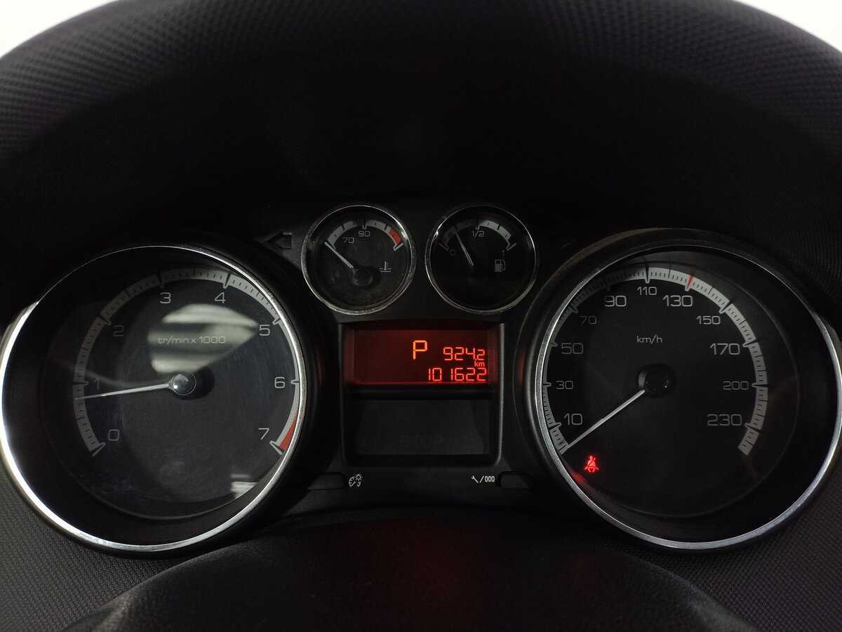 Купить Peugeot 408, 2012, 101 432 км, фото №8