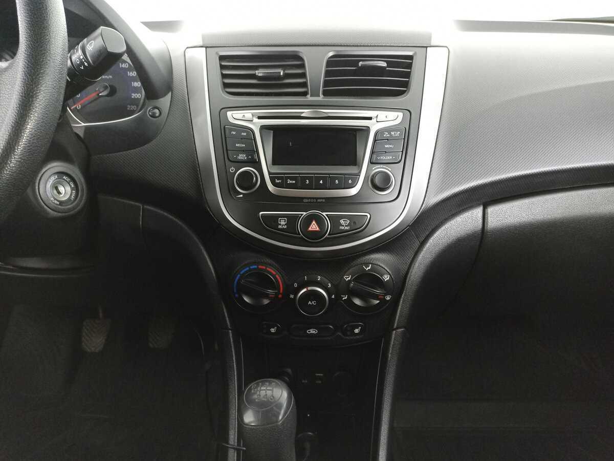 Купить Hyundai Solaris, 2015, 147 002 км, фото №15