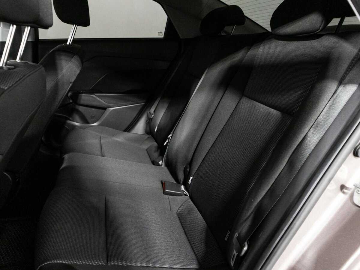 Купить Hyundai Solaris, 2019, 132 079 км, фото №10