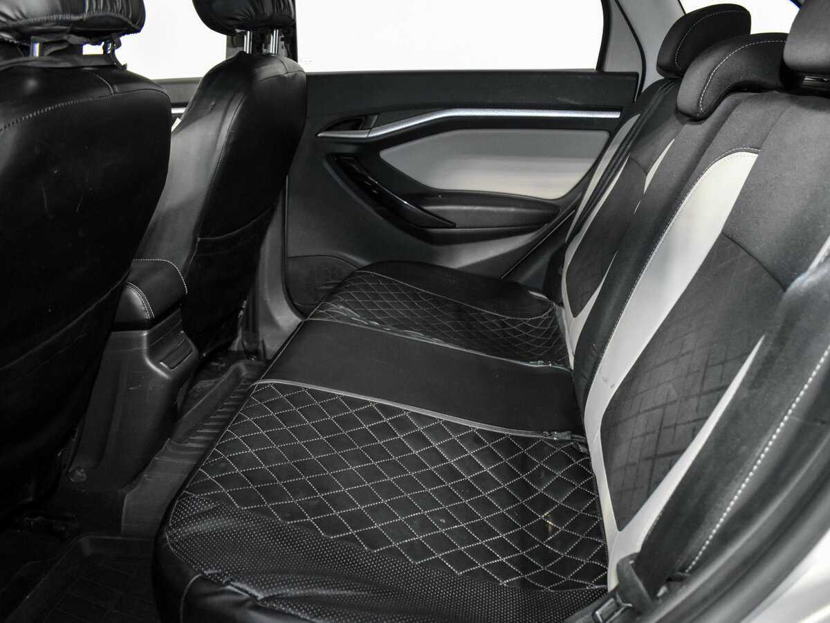 Купить Lada (ВАЗ) Vesta SW Cross, 2019, 92 052 км, фото №11