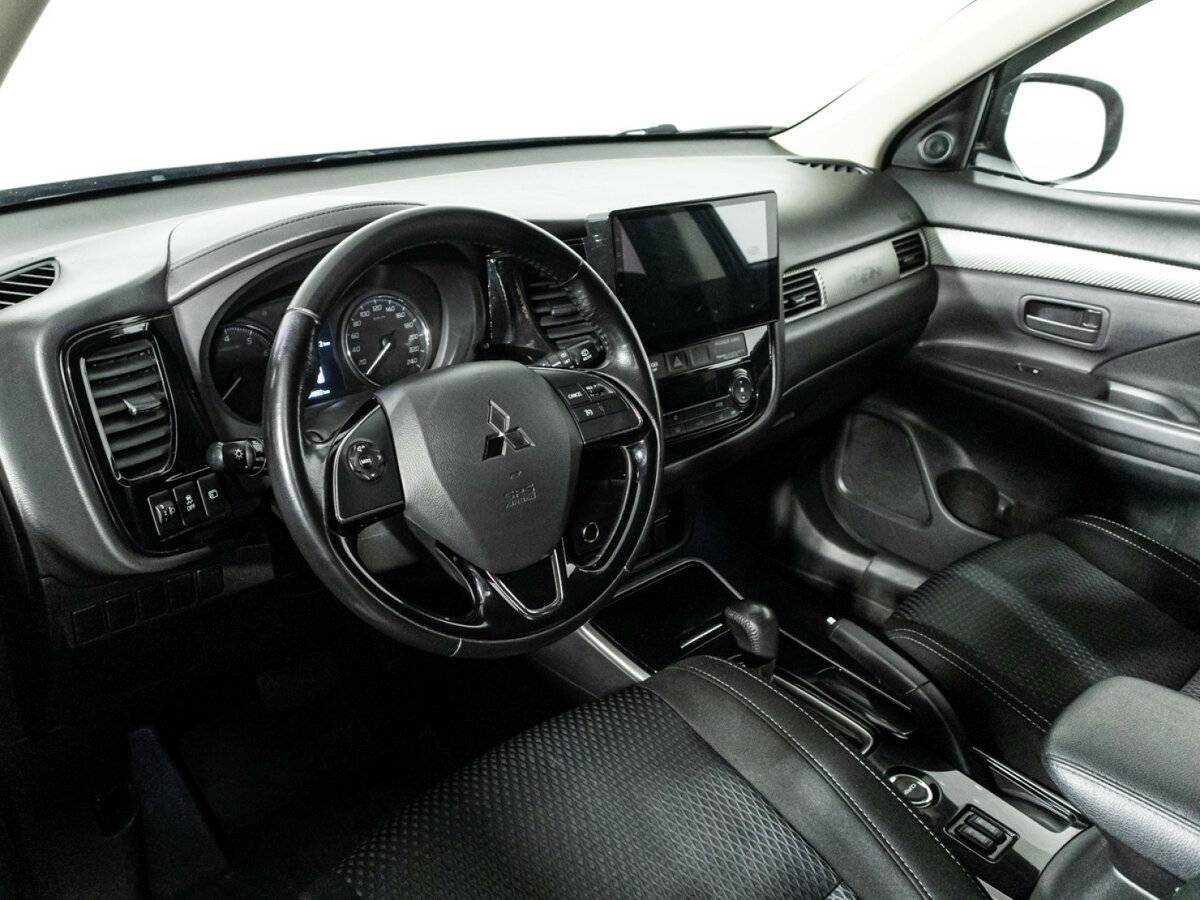 Купить Mitsubishi Outlander, 2017, 134 990 км, фото №11