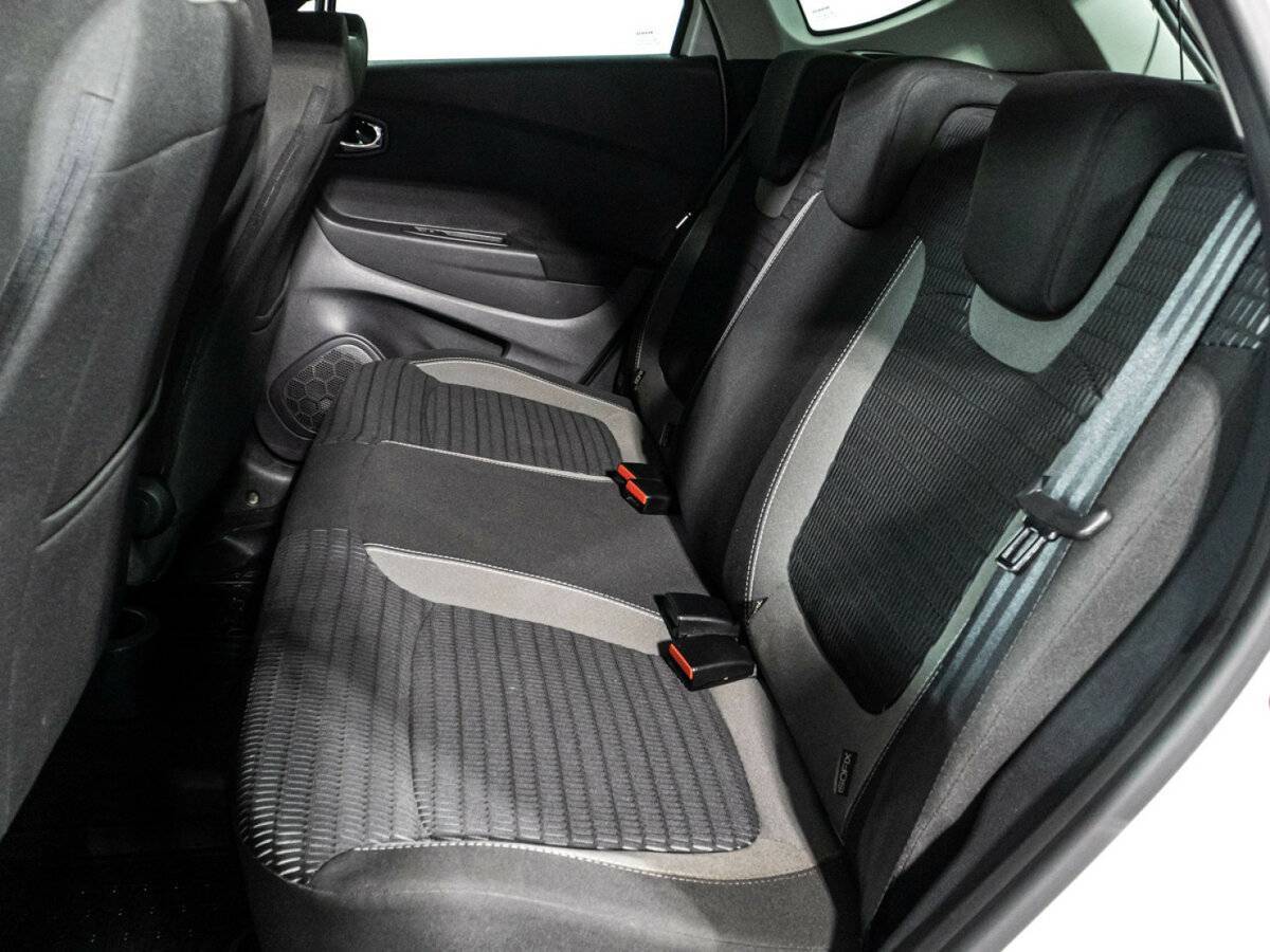 Купить Renault Kaptur, 2017, 71 963 км, фото №10