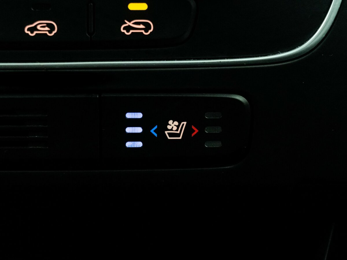 Купить Kia Sorento II Рестайлинг, 2014, 72 499 км, фото №11