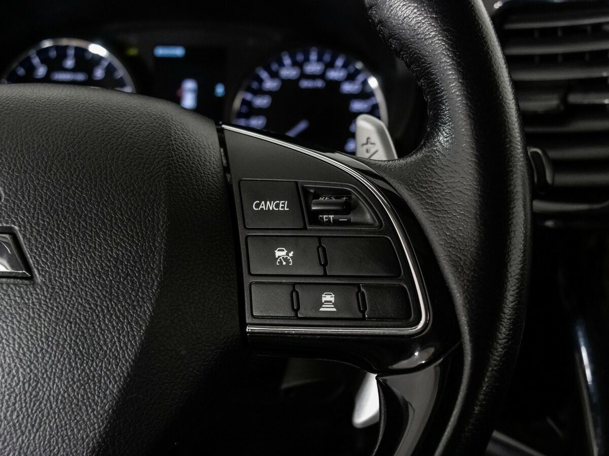 Купить Mitsubishi Outlander III Рестайлинг 2, 2017, 191 296 км, фото №10