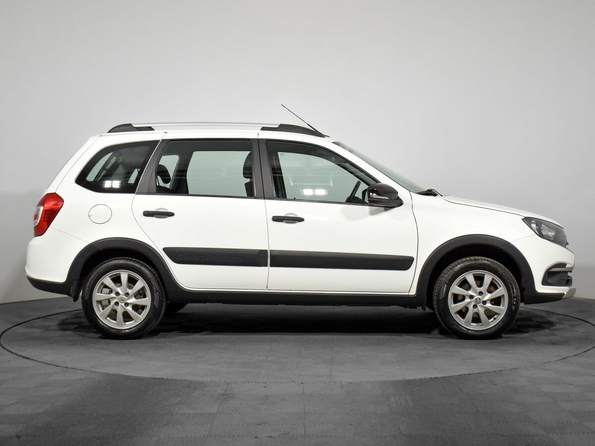Купить Lada (ВАЗ) Granta Cross I Рестайлинг, 2019, 29 714 км, фото №4