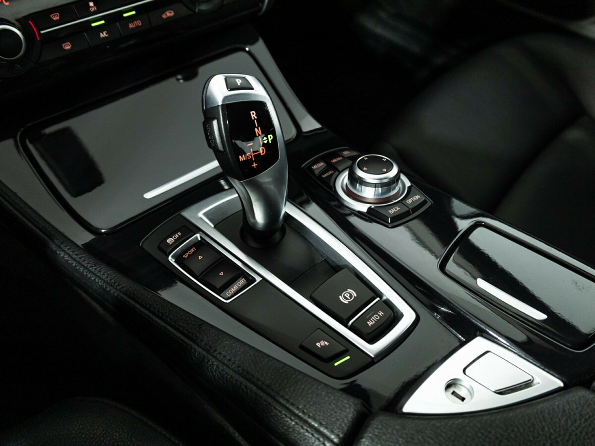 Купить BMW 5 серии 520i VI (F10/F11/F07) Рестайлинг, 2014, 86 444 км, фото №18